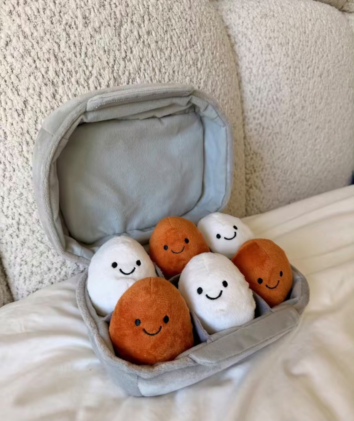Squeaky Farm Fresh Eggs – Interactive Dog Toy Set